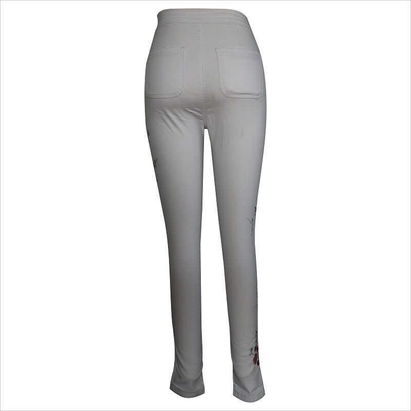 jeans blancos con bordado WS10124