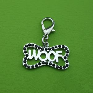 Colgante del perro de los accesorios del ornamento del animal doméstico con las decoraciones de la etiqueta del animal doméstico del hueso de perro del taladro