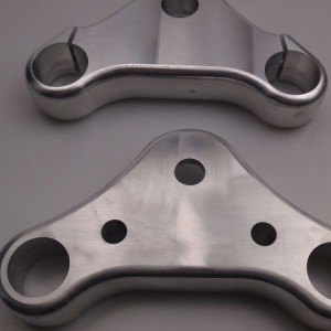 Personalización de piezas de automóviles no estándar.