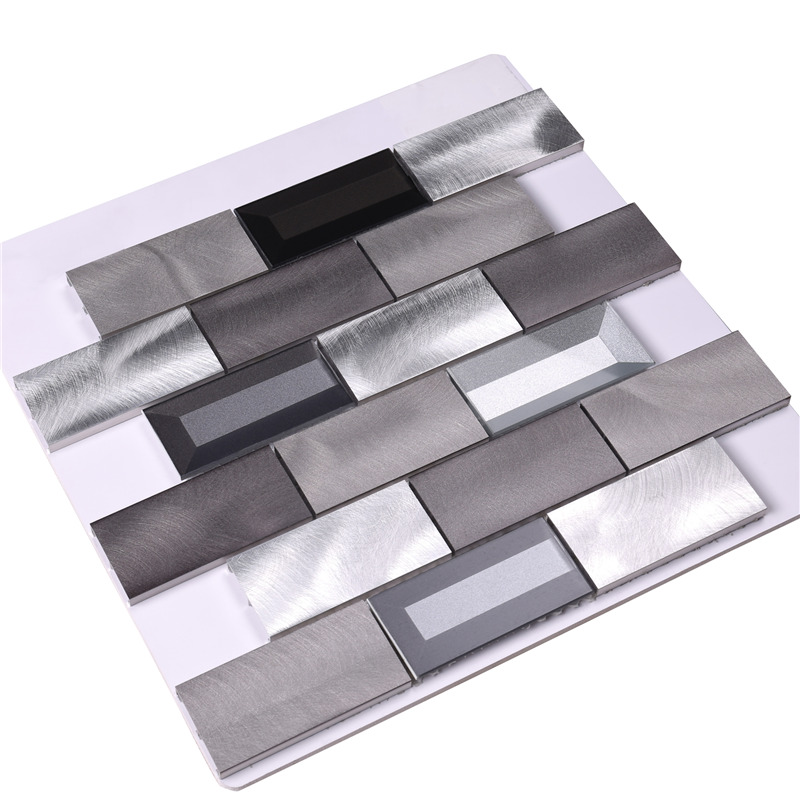 Azulejo de la pared de la cocina backsplash de vidrio de mezcla de aluminio gris claro / oscuro