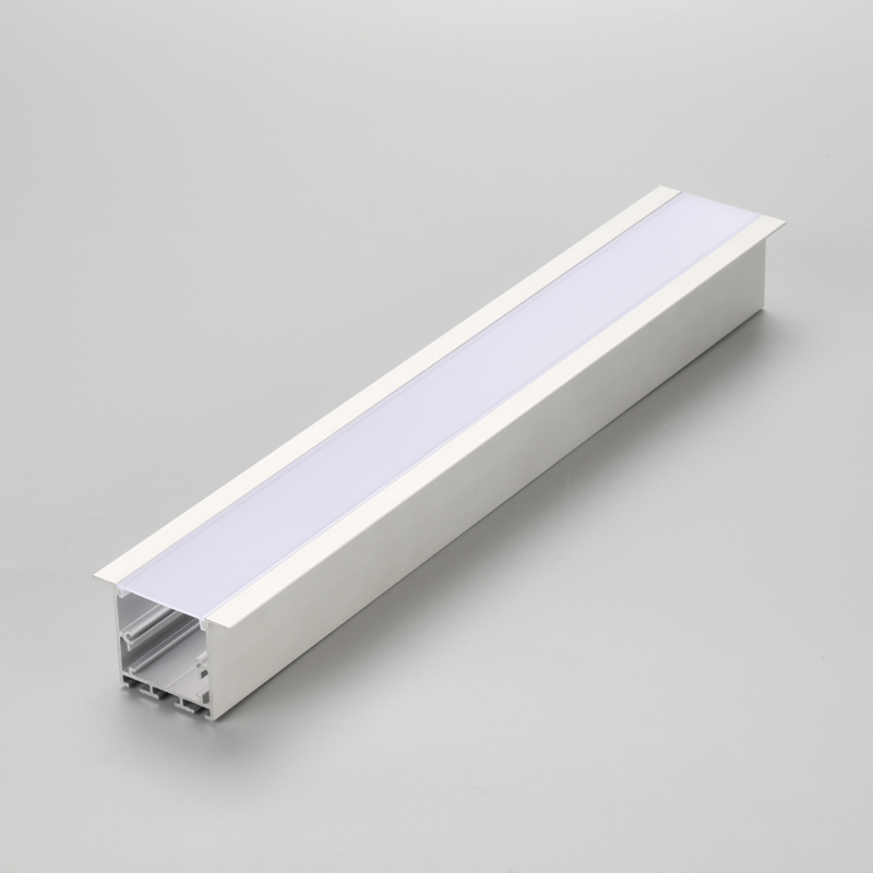 Carcasa de luz lineal LED empotrada con cubierta de PC de plástico esmerilado y perfil de aluminio