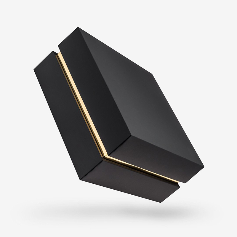Diseño personalizado de cartón negro reciclado cajas de regalo de embalaje con cinta