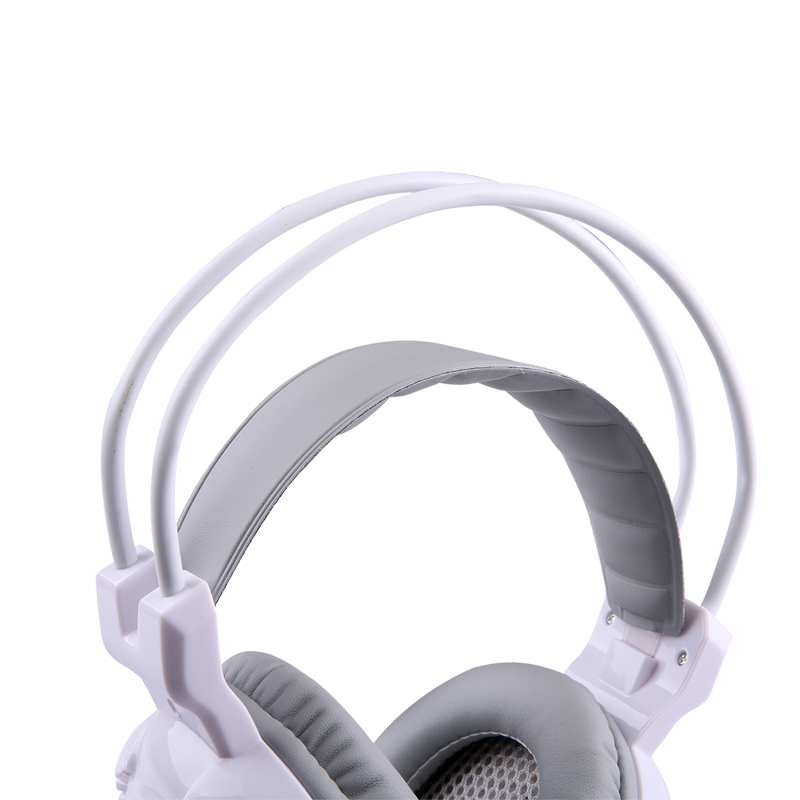 Los auriculares para juegos de PC de 3,5 mm de alta calidad llevaron orejas grandes