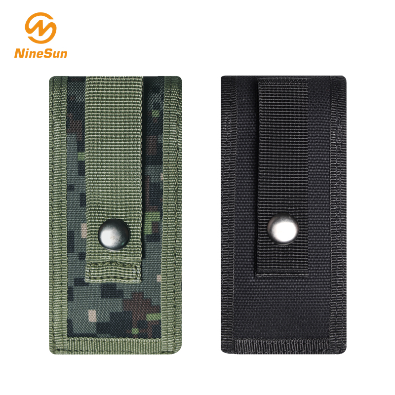 Pequeña funda de cuchillo plegable de Nylon color negro y camuflaje