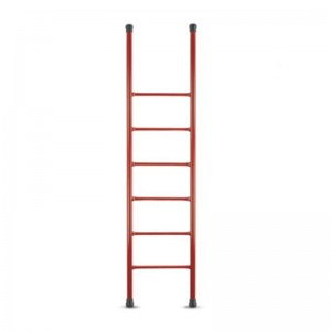 Escalera de acero tubular de andamio pintada