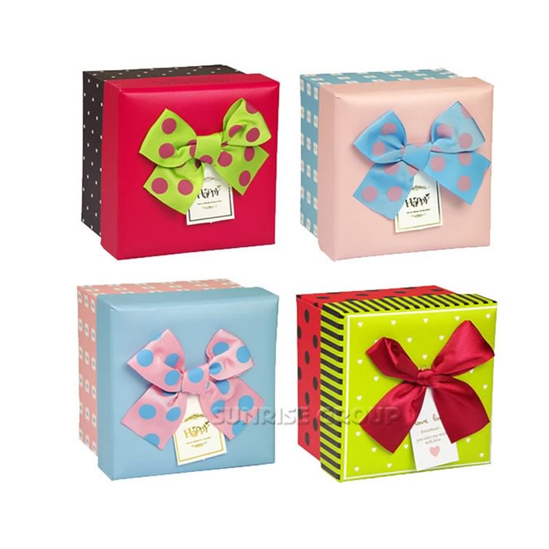 Caja de papel de la colección del regalo del empaquetado pequeño de la cartulina del cubo