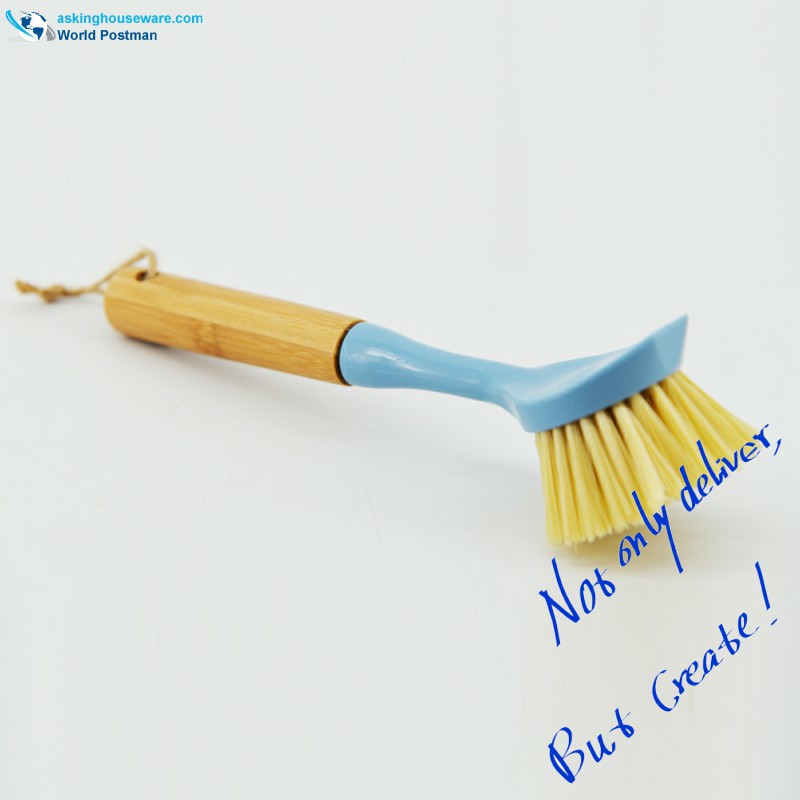 Cepillo de limpieza para platos de asa de bambú Akbrand en color azul cielo
