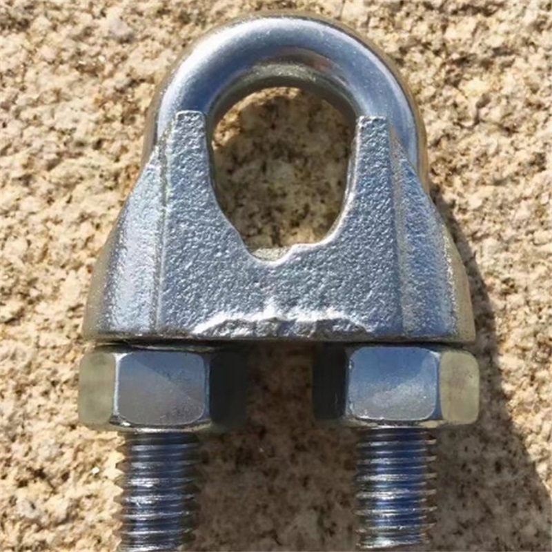Din741 Clip de cable de zinc fundido para hardware de línea eléctrica
