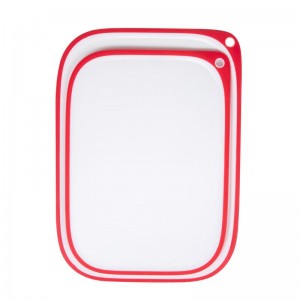 Tabla de cortar plástica antideslizante de la cocina del tamaño múltiple