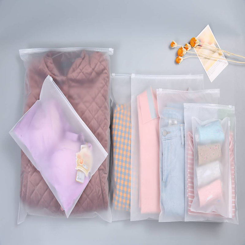 Producción de bolsas para todos los productos que requieren embalaje, como ropa y cosméticos, embalaje de regalo electrónico, etc.