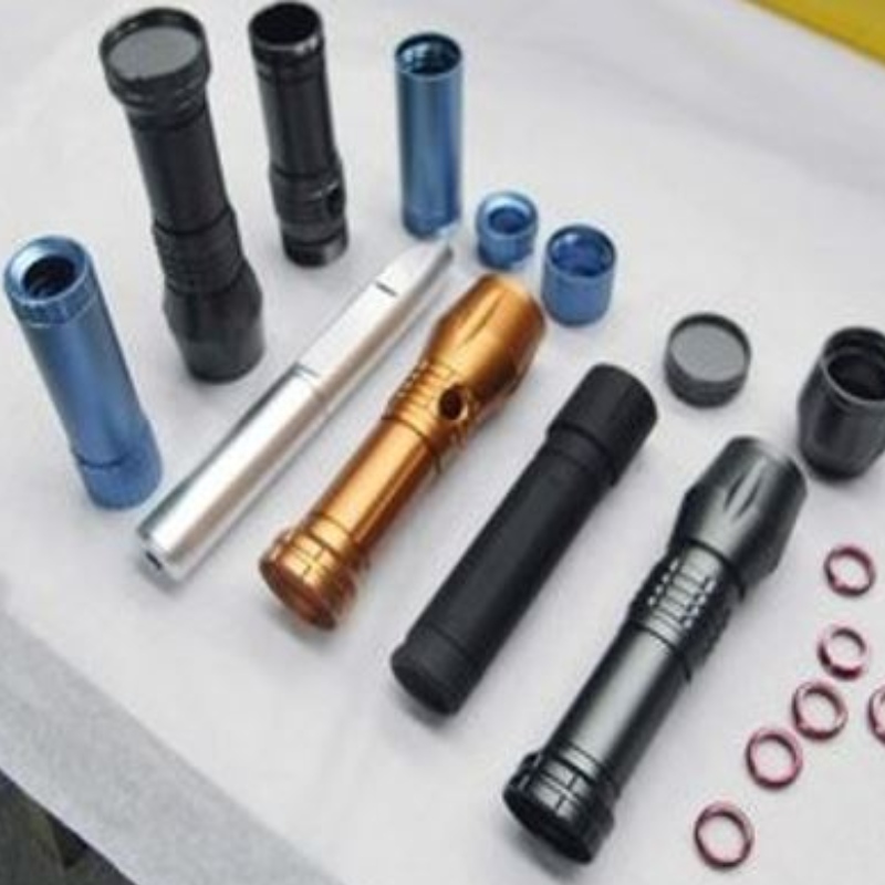 CNC modificado para requisitos particulares que trabaja a máquina las piezas de asamblea anodizadas del cuerpo de la luz de destello Bienvenida de OEM / ODM