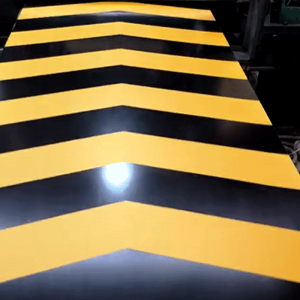 Placa de aluminio con flor de zinc