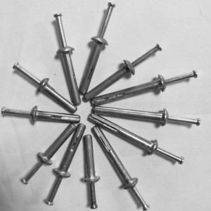 anclajes de accionamiento de martillo