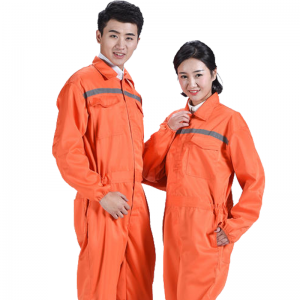 felizmente puede embarcarse en un viaje personalizado de ropa de trabajo