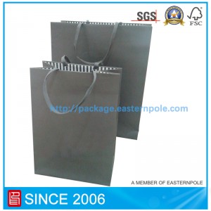 Bolsa de papel de lujo para marca famosa.