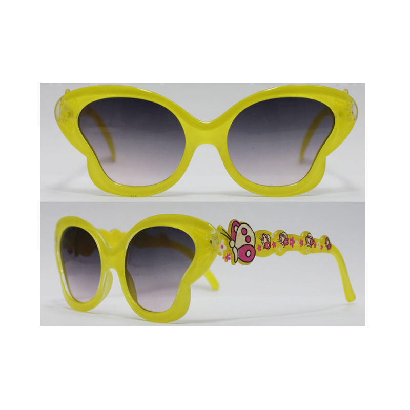 Gafas de sol de moda para niños.