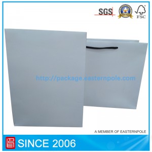 Bolsa de papel famosa marca Boss