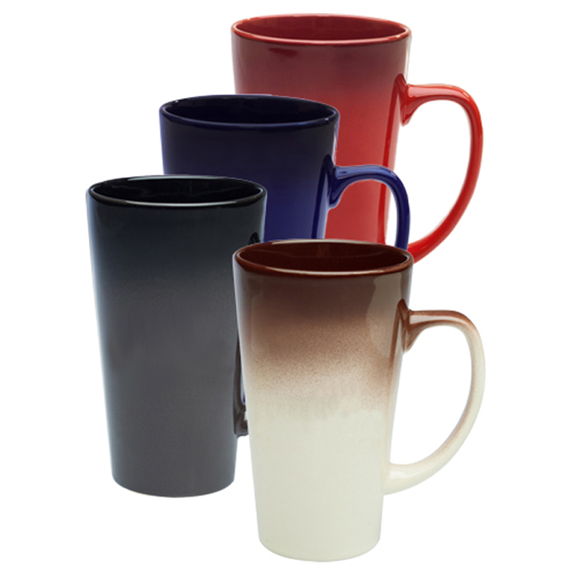 Taza de cafécerámica en blanco color vidriado taza de cafécerámico