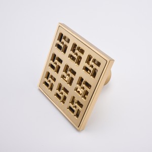 Instalación de drenaje a través de piso de metal