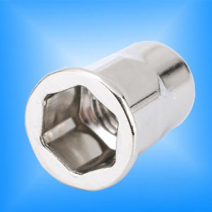 Cuerpo hexagonal interno de cabeza plana