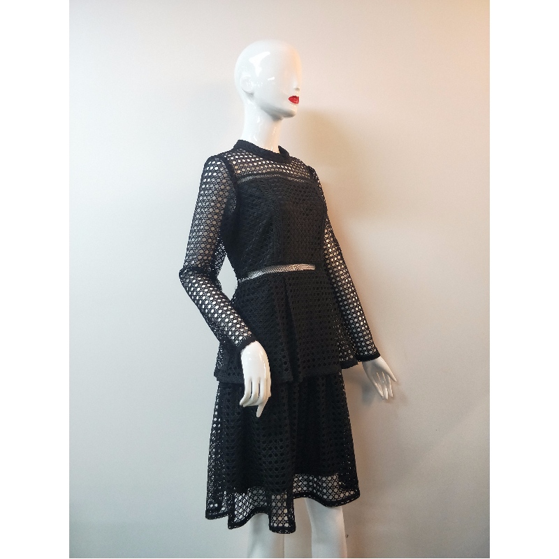 VESTIDO DE ENCAJE PARA SEÑORA EN NEGRO JLWD0038