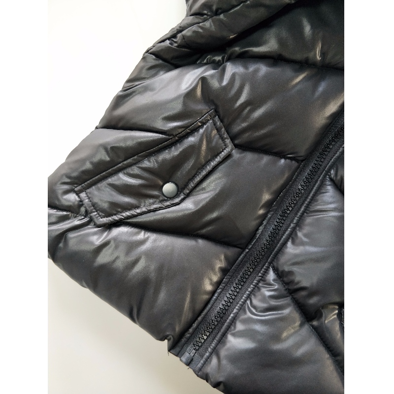 ABRIGO CON CAPUCHA NEGRO PARA NIÑOS RLCPC0001M