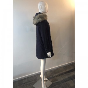 ABRIGO NEGRO CON CAPUCHA DE LAS SEÑORAS RLWPC0076