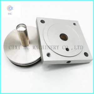 Ensamblaje de la máquina de piezas de mecanizado CNC