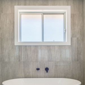 VENTANAS DESLIZANTES DE ALUMINIO Y PVC