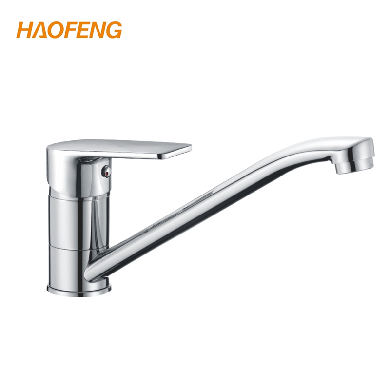 Cocina grifo del fregadero de agua fría y caliente-5209