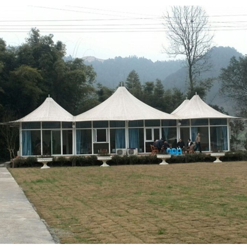 Casas prefabricadas de 2 personas China Glamping Luxury Tent Hotel Tent Resort con baño y decoración interior