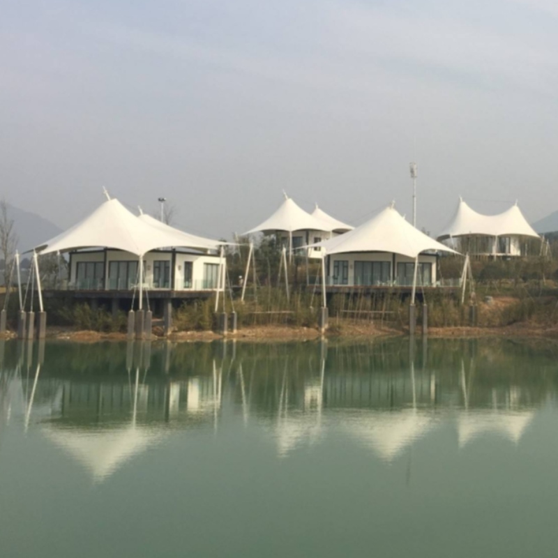 Casas prefabricadas de 2 personas China Glamping Luxury Tent Hotel Tent Resort con baño y decoración interior