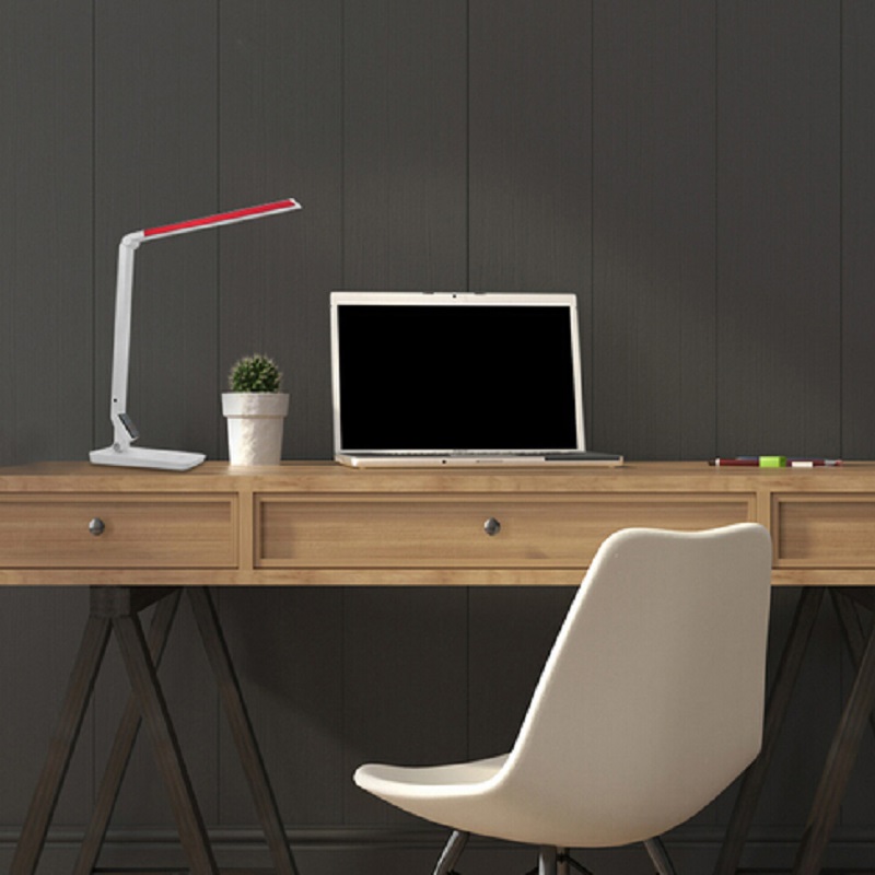 183 protector de ojos LED multifuncional USB cargando lámparas de aprendizaje