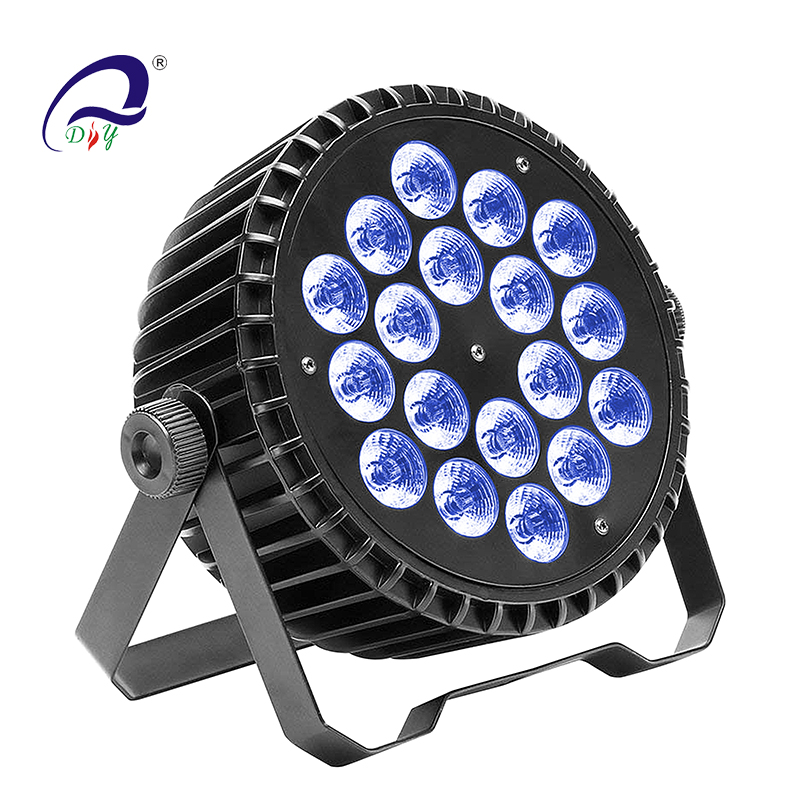 Pl35, 18 lámparas de LED para el club nocturno.