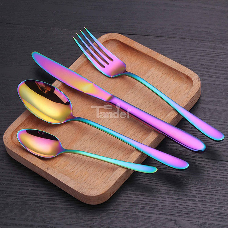 juego de cubiertos de arco iris de cubiertos de acero inoxidable para acampar de alto espejo al por menor colorido