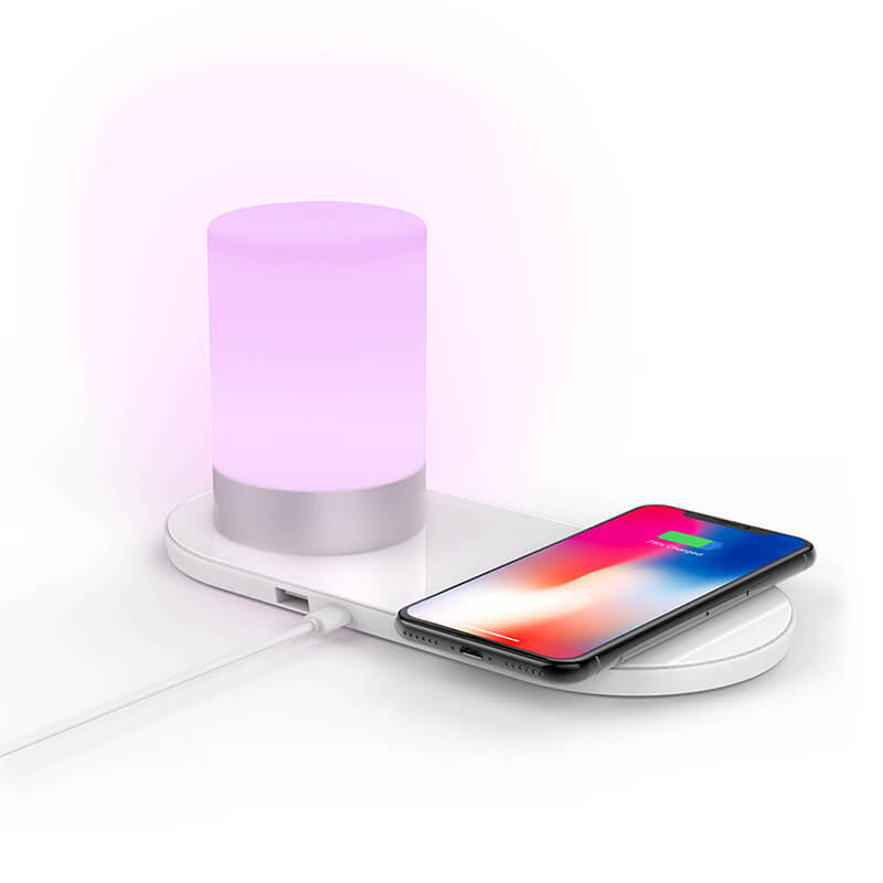 Lámparas RGB con estaciones de carga inalámbricas (para teléfonos iPhone o Android)