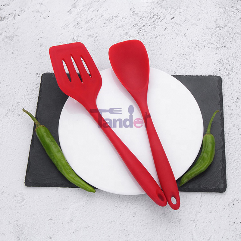 Venta al por mayor Negro Rojo Fácil Limpieza Juego de herramientas de cocina Juego de 10 piezas Utensilio de silicona para cocina