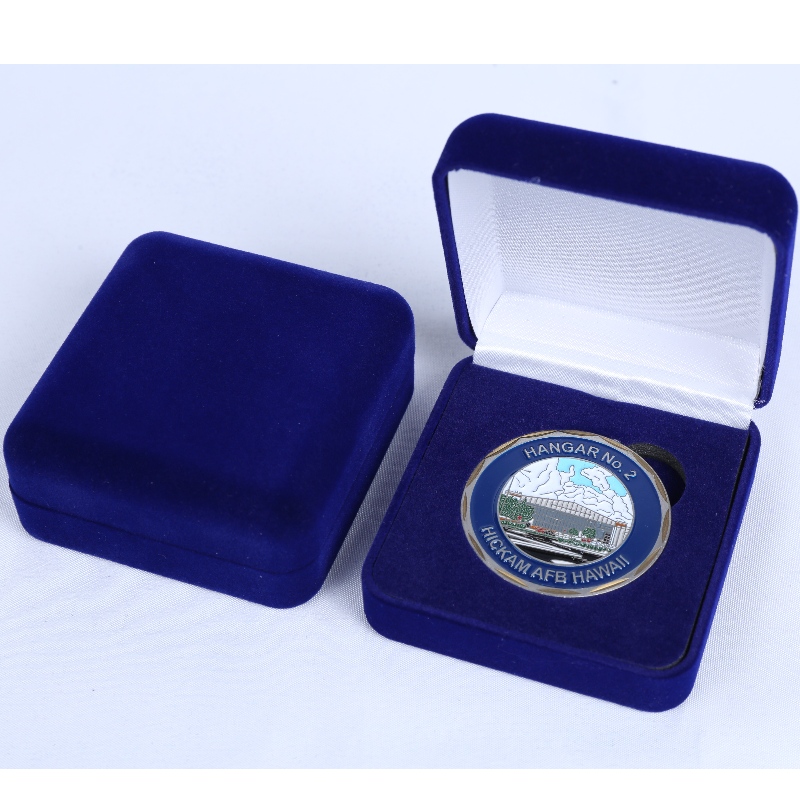 Caja de terciopelo circular D - 17 para investigación, monedas y emblemas, mm.65 * 68 * 29, alrededor de 40 g.