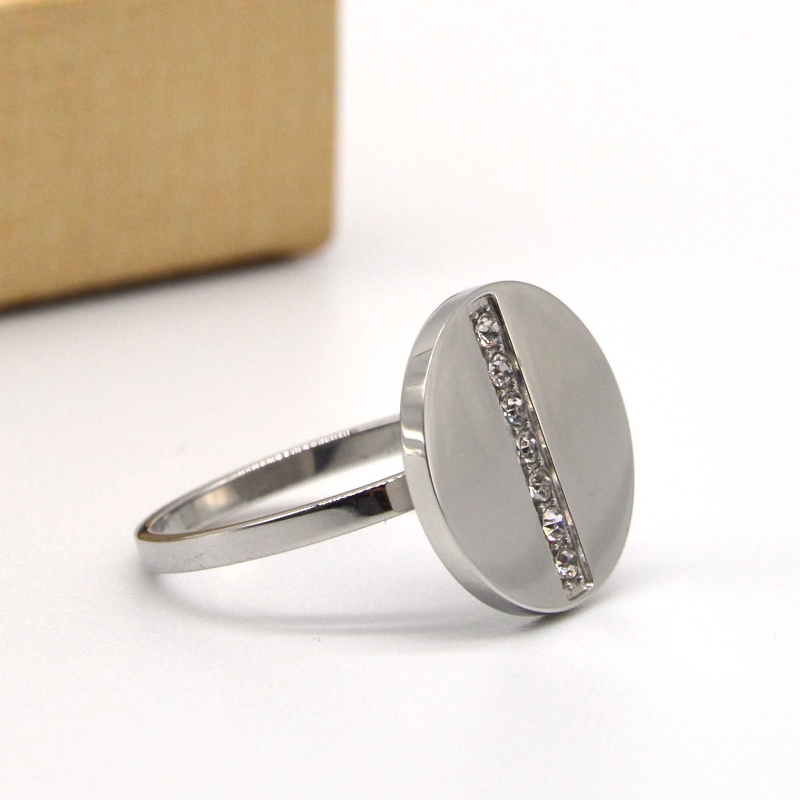 Anillo de acero inoxidable