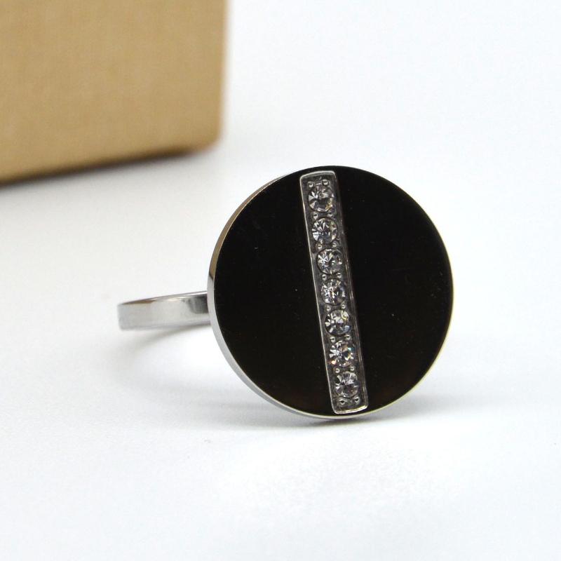 Anillo de acero inoxidable