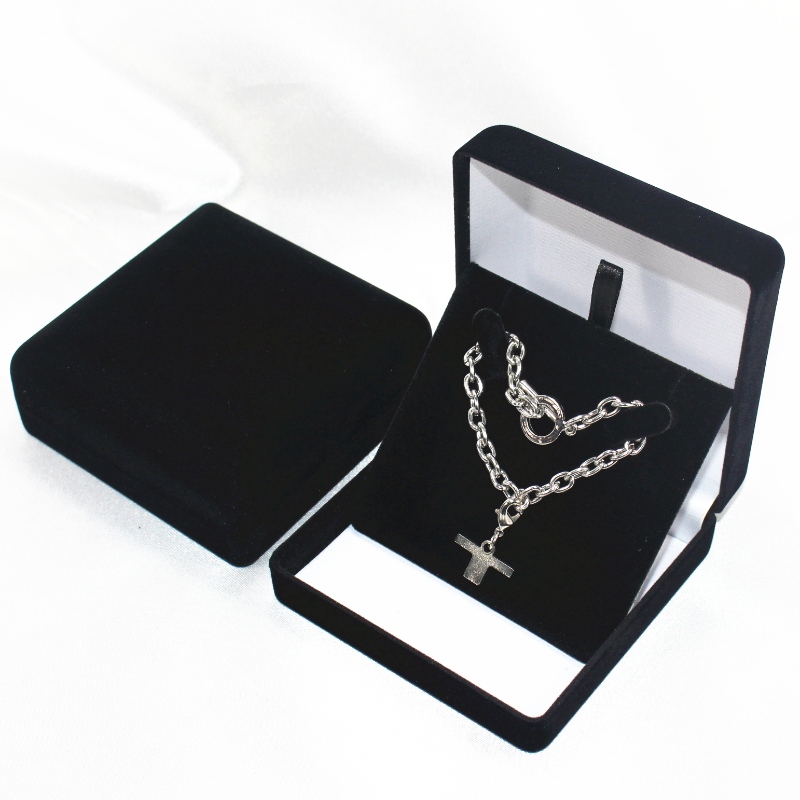 Artículo Caja de terciopelo de forma redonda D-33 para medalla, moneda e insignia, mm. 90 * 90 * 39 mm, pesa alrededor de 78 g