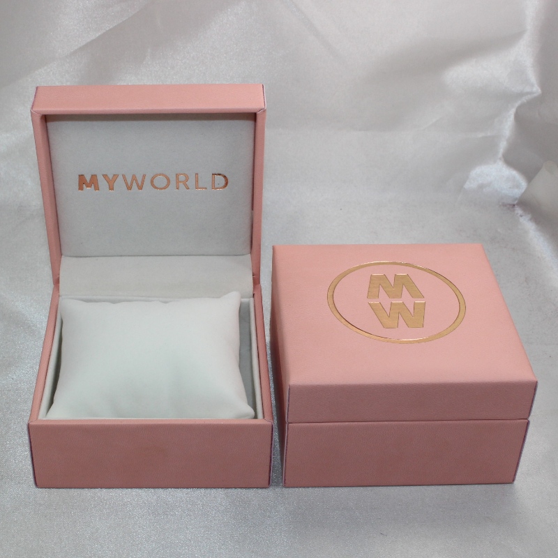 Artículo V-05 rectángulo Caja de papel de cuero sintético para reloj. mm. 100 * 100 * 60, pesa alrededor de 194 g