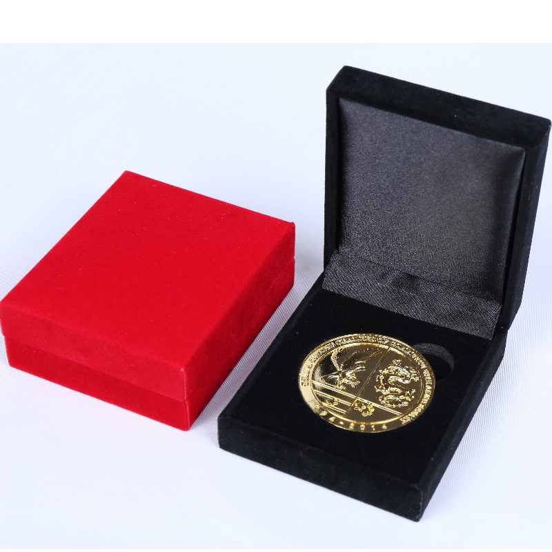 Artículo V-17 cuadrado de cuero sintético Caja de papel para monedas de 45 * 53 mm, insignia, gemelos, clip para billetera, etc. mm. 68 * 80 * 30, pesa alrededor de 62 g