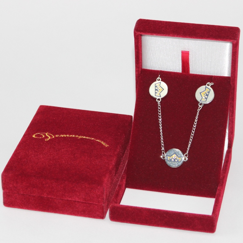 Artículo V-17L caja cuadrada de cuero de PU para medalla, insignia, moneda, etc. de 65 * 90 mm. Mm. 80 * 110 * 34, pesa alrededor de 90 g