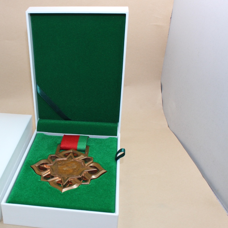 Proyecto V - 15l cartucho de cuero rectangular de poliuretano, aplicable a medallas, monedas y placas de 90 * 120 mm.110 * 157 * 40, aproximadamente 185g.