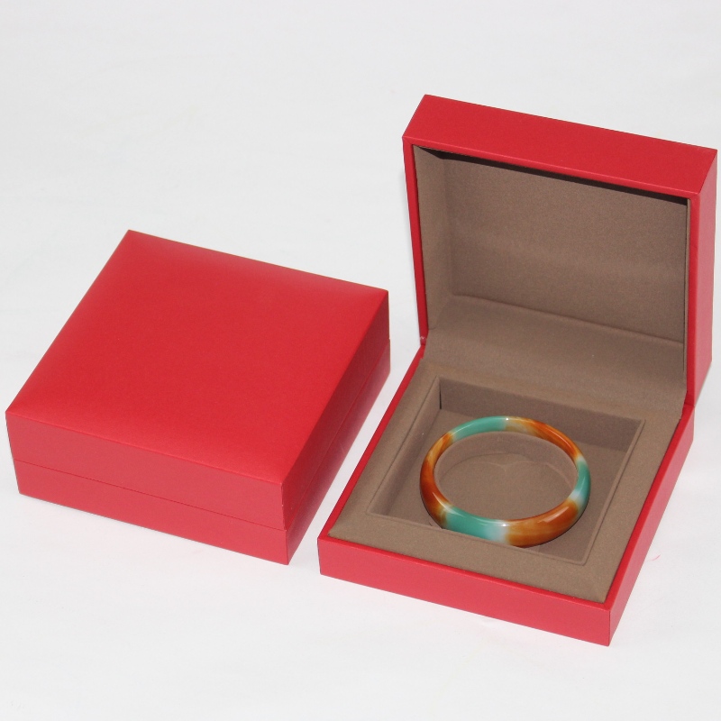 Envases de joyería finos, cajas de pulseras de joyería Roja de alta calidad, espuma de esponja, dimensiones 115 * 45 mm