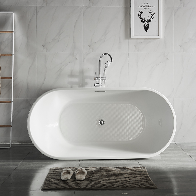 Baño blanco moderno, bañera de superficie sólida, bañera independiente, adecuada para un proyecto hotelero o doméstico.