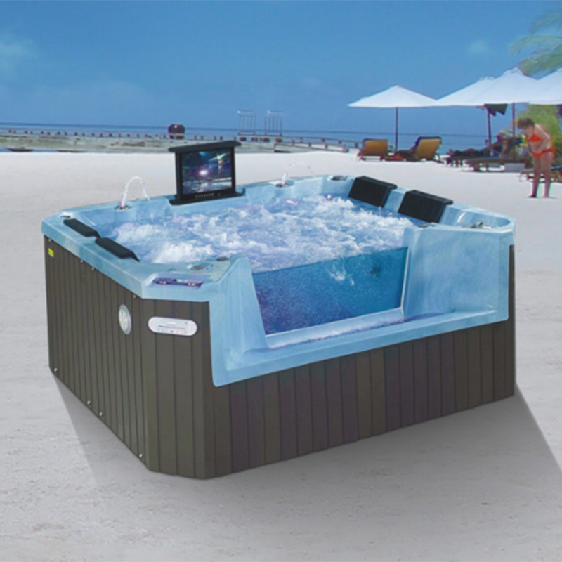 Cuatro baños de spa exteriores, televisión, hidroterapia, masaje sexy, busto, jacuzzi esquina.