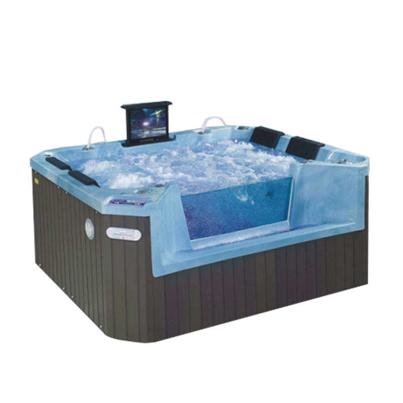 Cuatro baños de spa exteriores, televisión, hidroterapia, masaje sexy, busto, jacuzzi esquina.