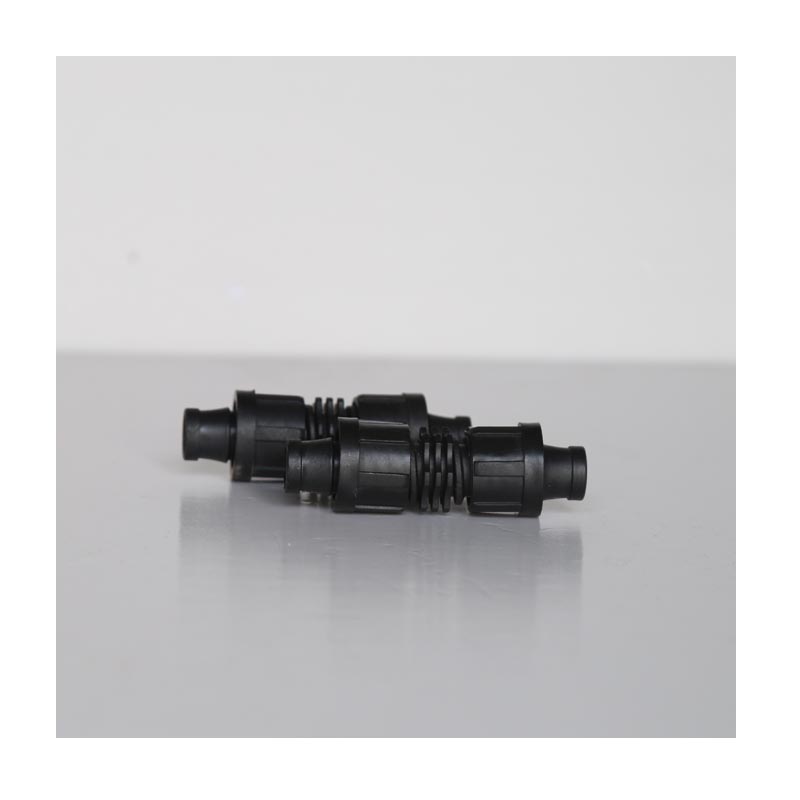 Conexión empotrada para tubería de goteo de PE